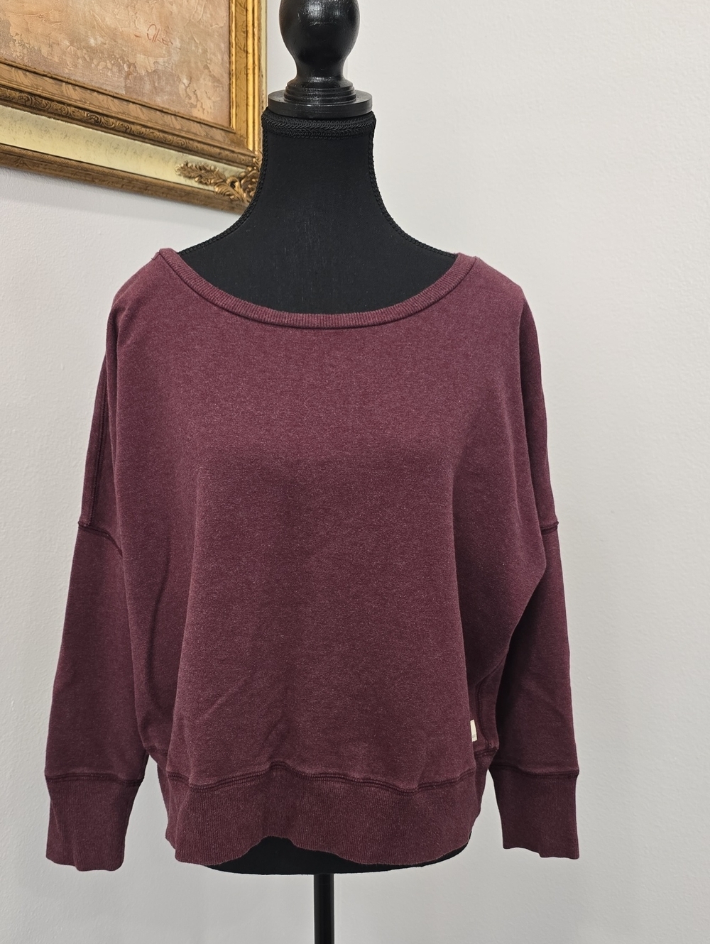 Vuori - Crewneck Pullover Sweater in Wine/Maroon - Large
